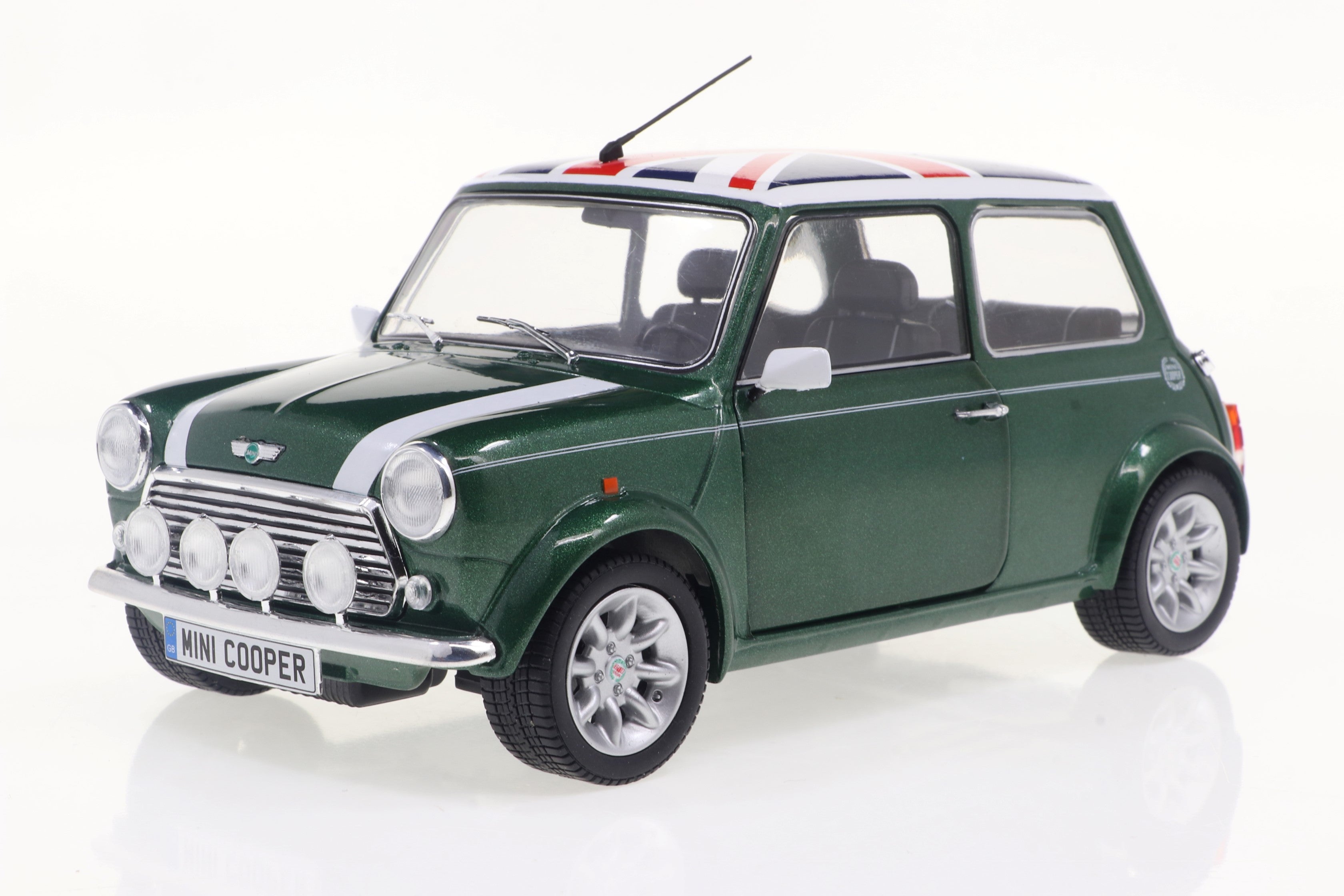 Voiture Solido Voiture Miniature de Collection 1-18 - MINI Cooper Sport - 1997 - Blue - 1800607 Voiture Solido Voiture Miniature de Collection 1-18 - MINI Cooper Sport - 1997 - Blue - 1800607