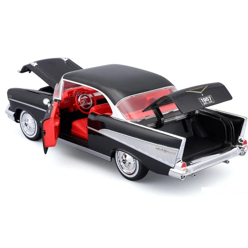 1957 Chevrolet Bel Air Convertible 1/18 scale Diecast car Model by Maisto (black)