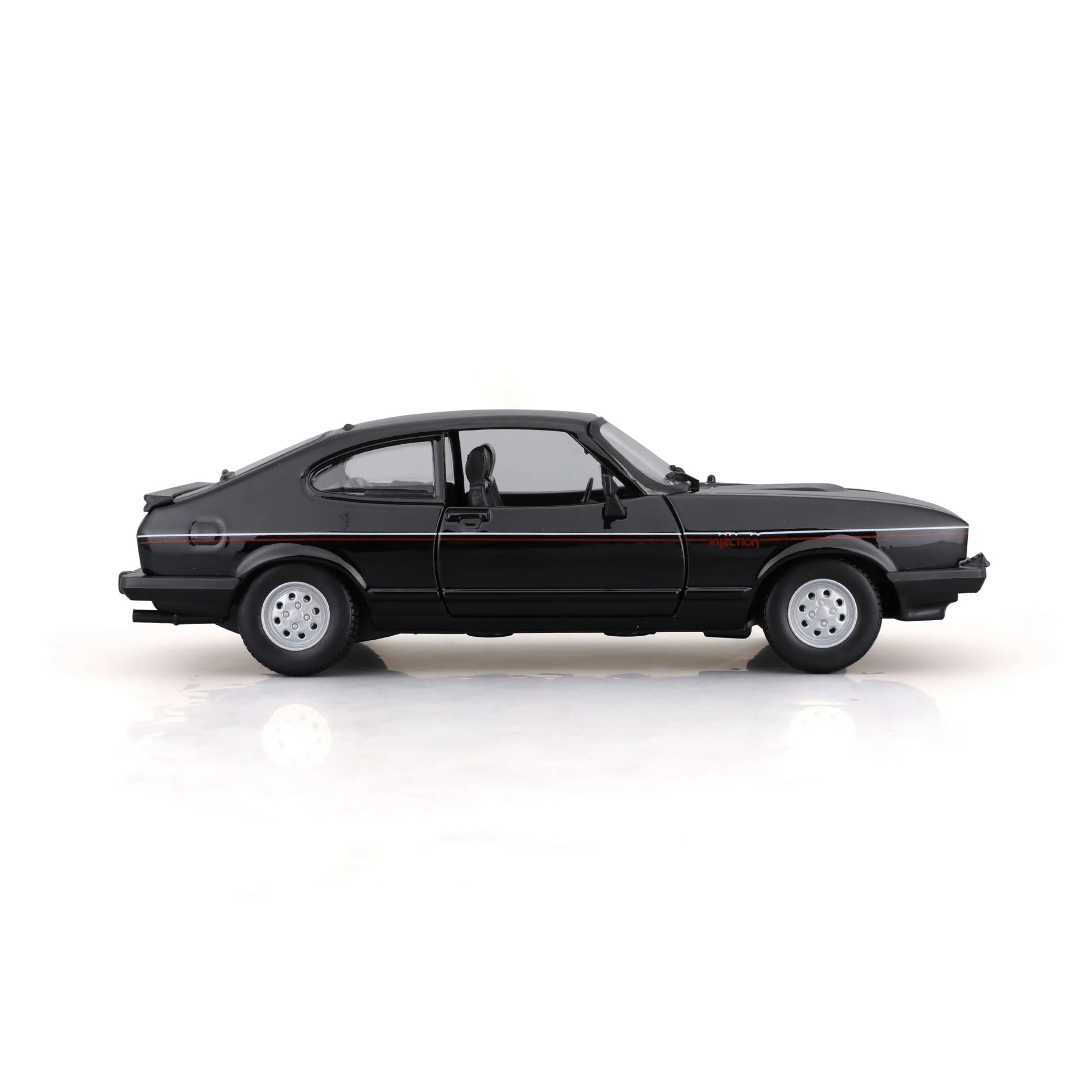 Bburago 1982 Ford Capri Black 1/24