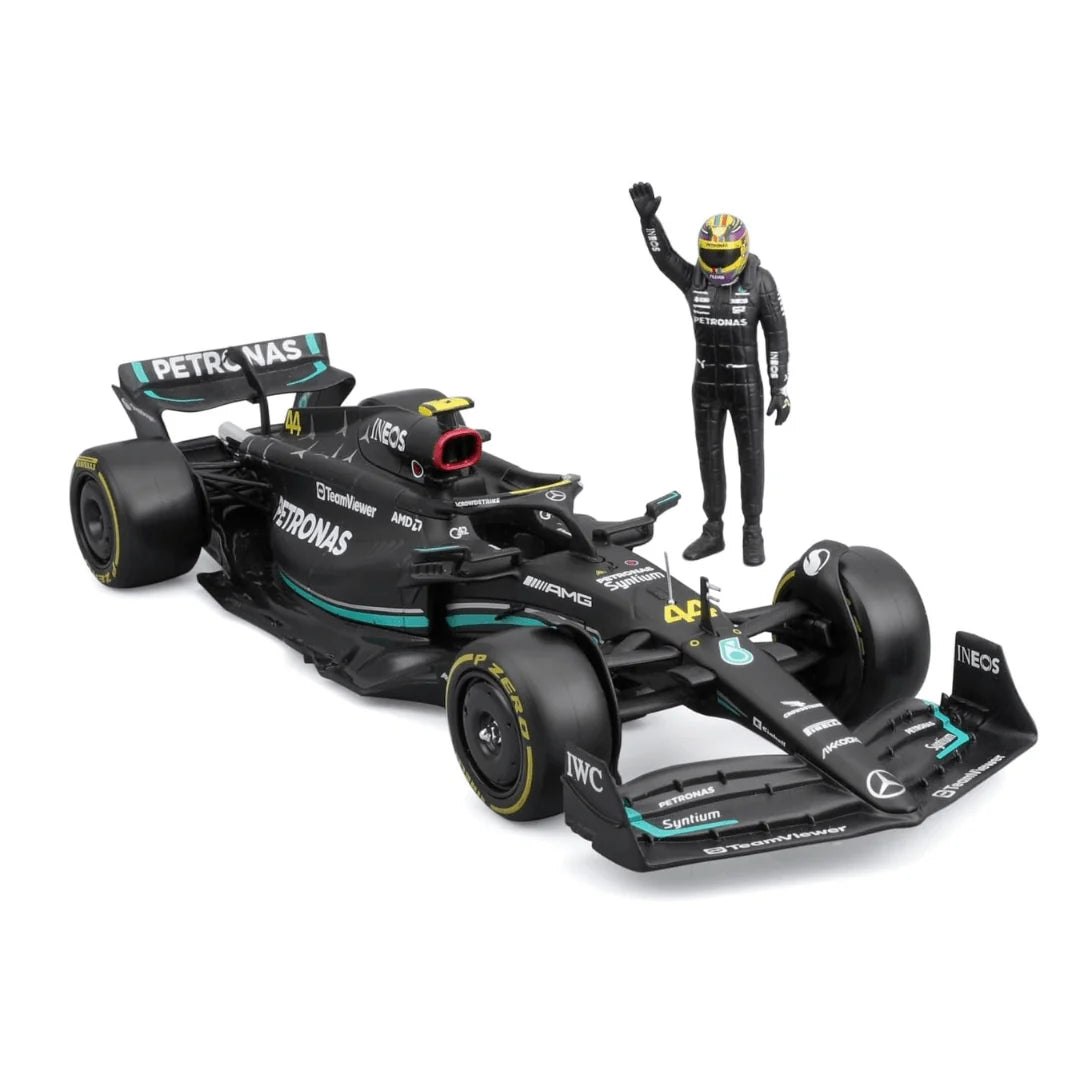 Bburago 2024 Mercedes AMG W15 F1 car With Figure #44 Lewis Hamilton 1/24