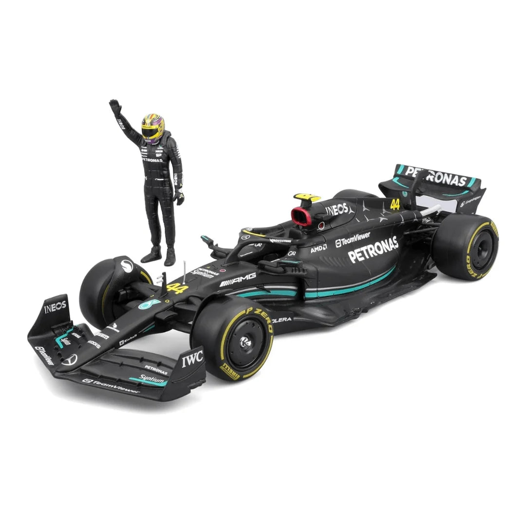 Bburago 2024 Mercedes AMG W15 F1 car With Figure #44 Lewis Hamilton 1/24