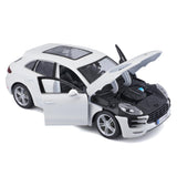 Bburago 2024 Porsche Macan Turbo white 1/24