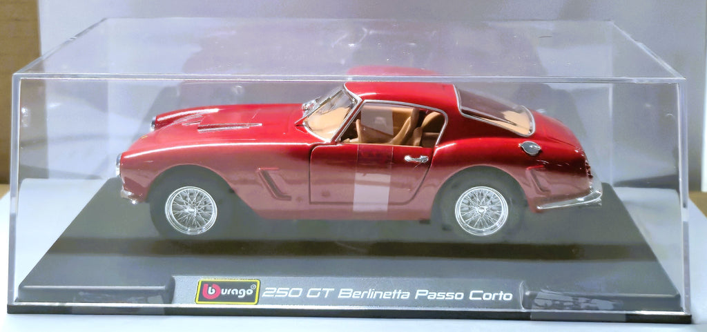 Ferrari GT Berlinetta Passo Corto 1/24 Diecast Model Car by Bburago