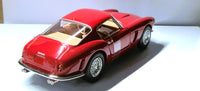 Ferrari GT Berlinetta Passo Corto 1/24 Diecast Model Car by Bburago