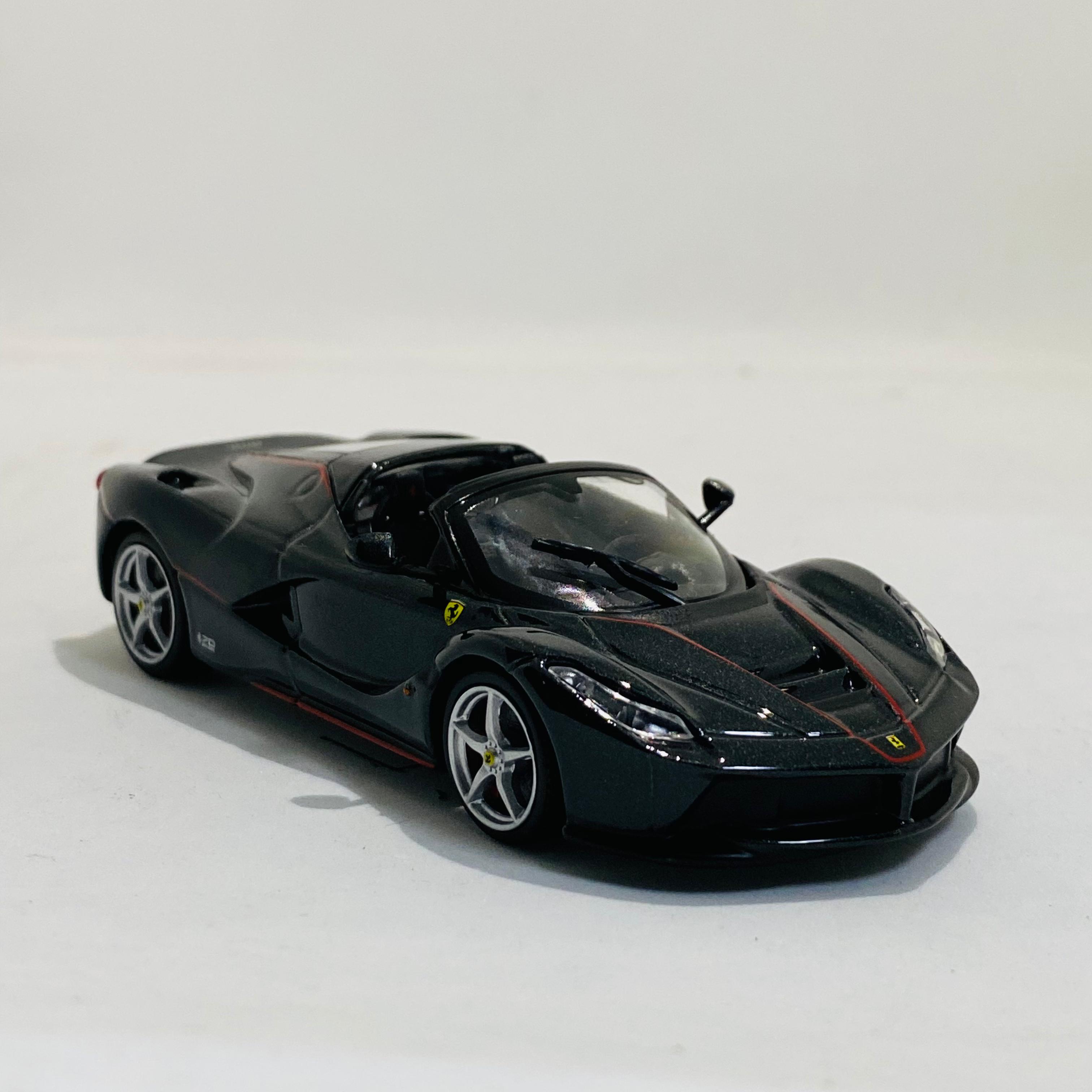 Bburago Ferrari Laferrari Aperta Signature Edition Black 1/43