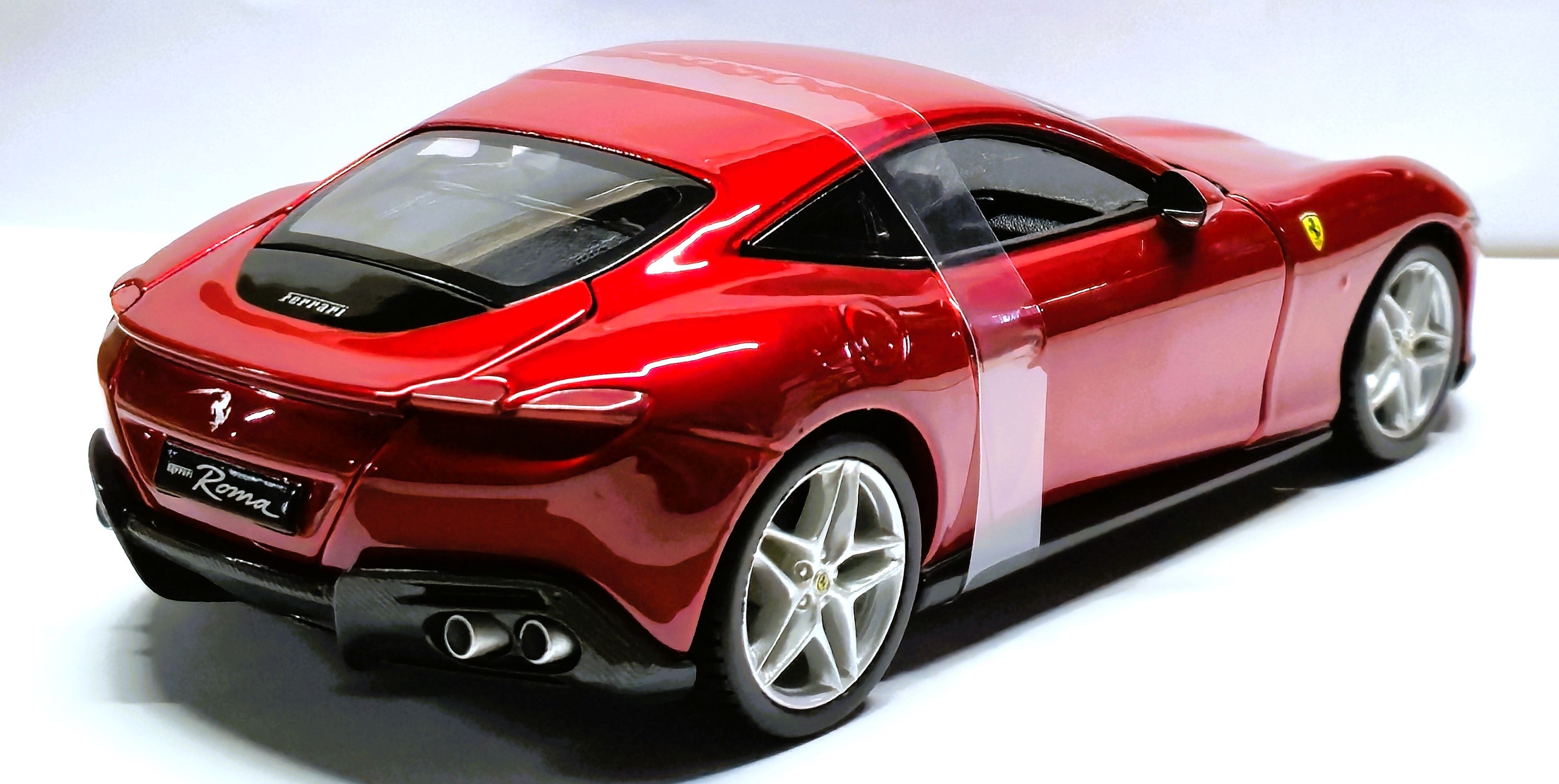 Ferrari Roma Dark Red 1/24 Diecast Model Car by Bburago