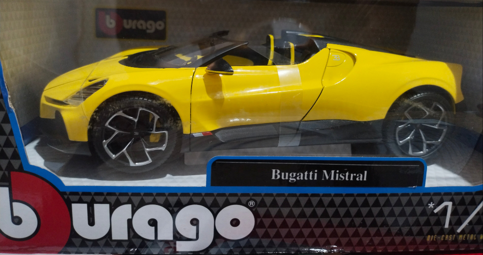 Bburago Bugatti Mistral Yellow 1/18 car