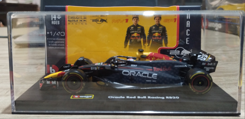 Bburago 2024 Red bull Racing Team 1 Max Verstappen, 1/43 RB20