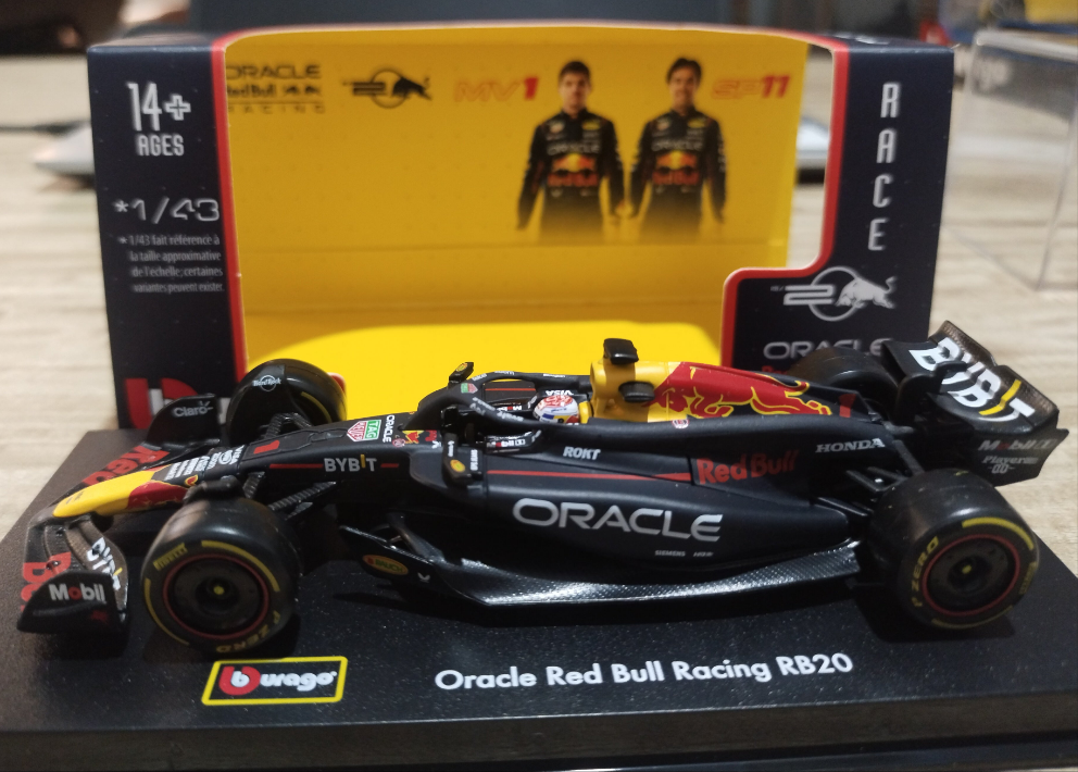 Bburago 2024 Red bull Racing Team 1 Max Verstappen, 1/43 RB20