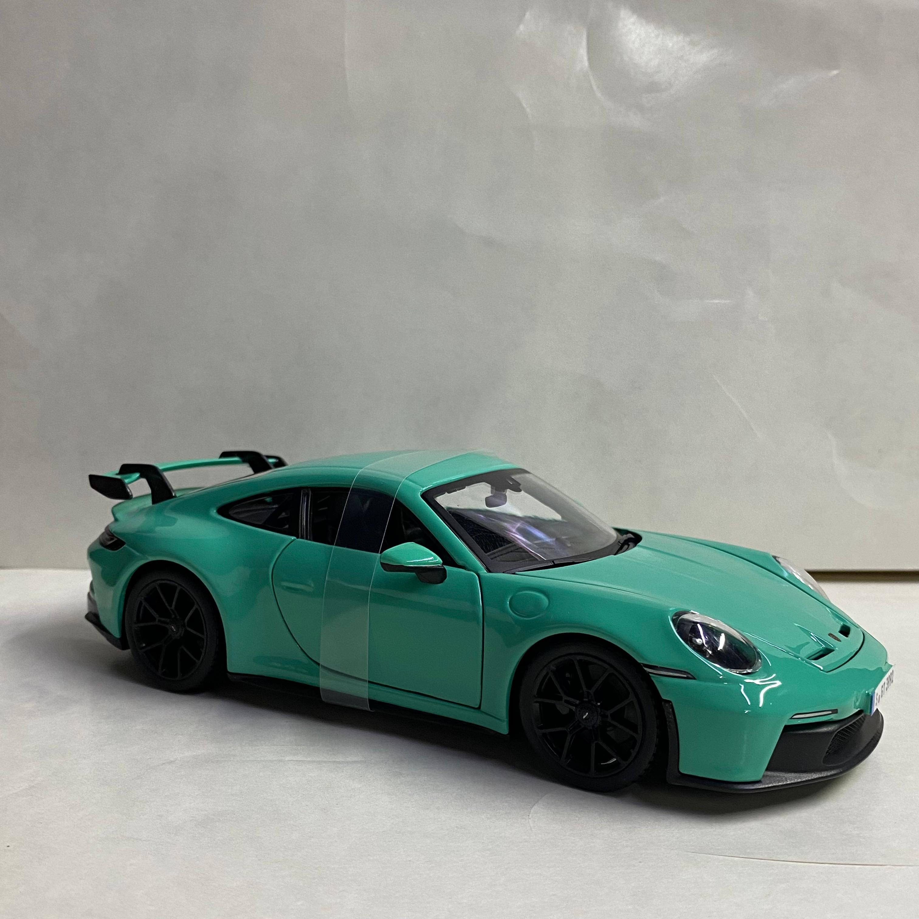 bburago Porsche 911 GT3 green 1/24