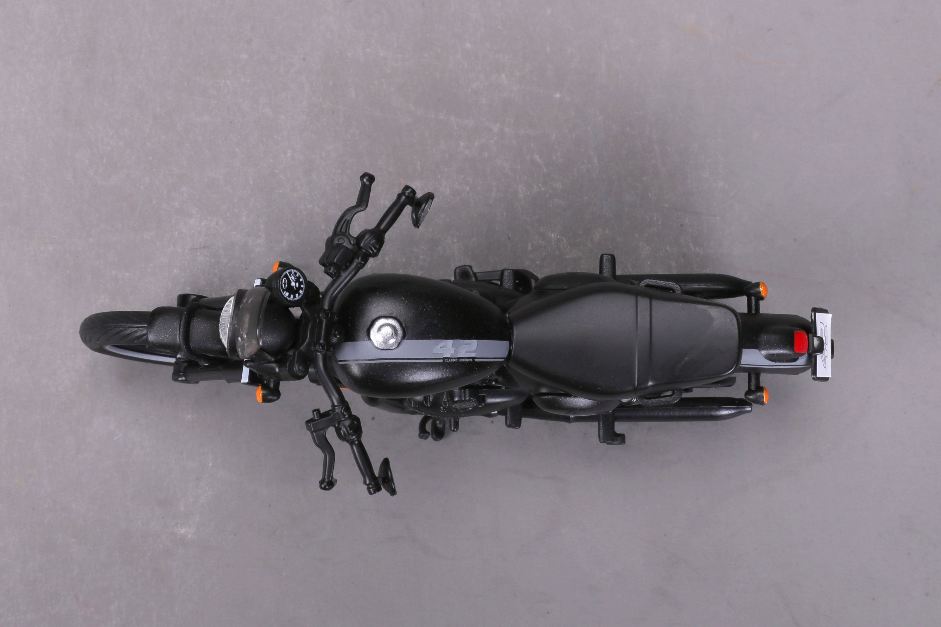 JAWA 42 bike miniature scale model bike in Allstar Black colour scale 1/18 by Maisto