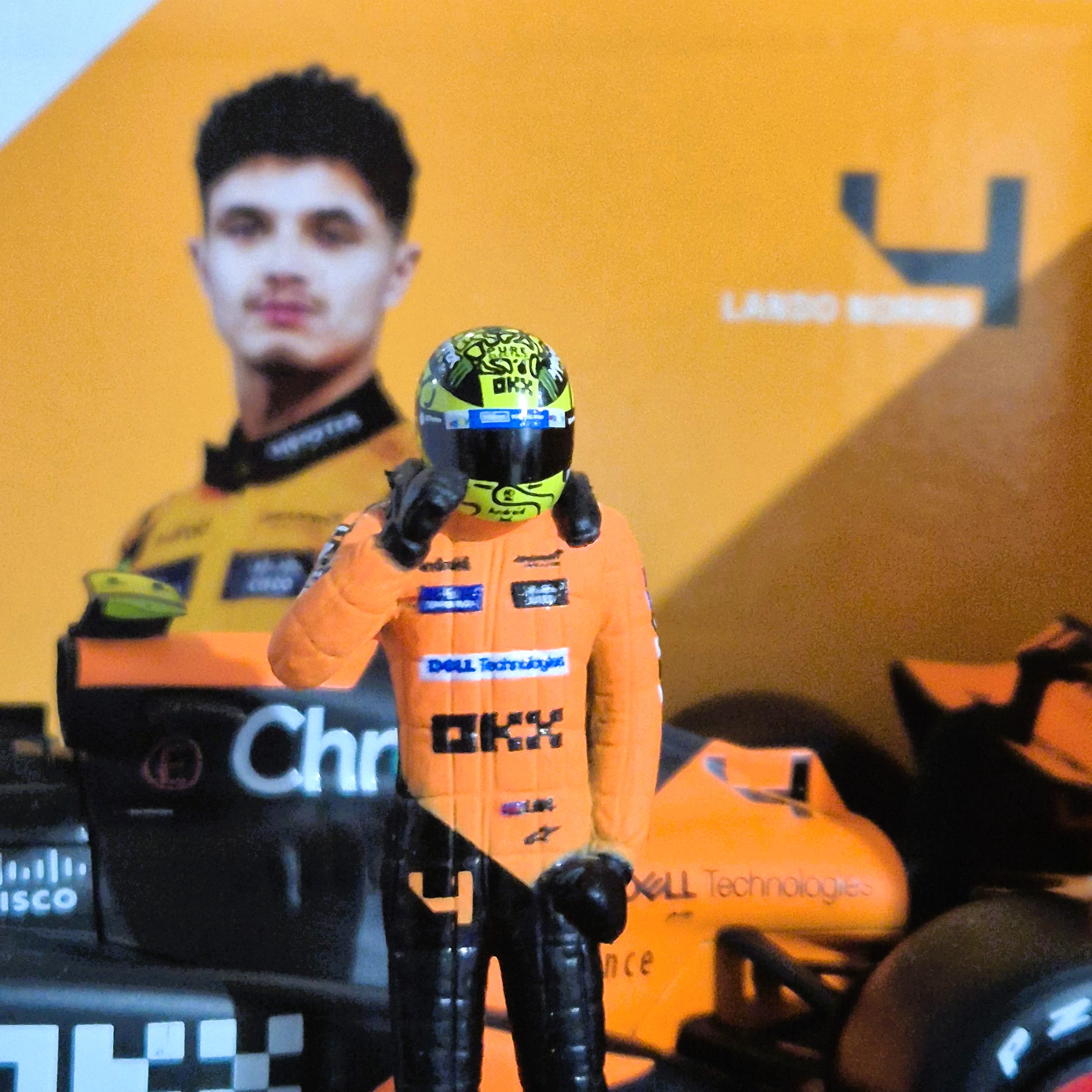 Bburago 2024 F1- Mclaren F1 MCL38 With Driver Figure #4 Lando Norris 1/24
