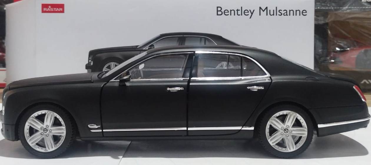 Rastar Bentley Mulsanne Signature Edition 1/18 Black