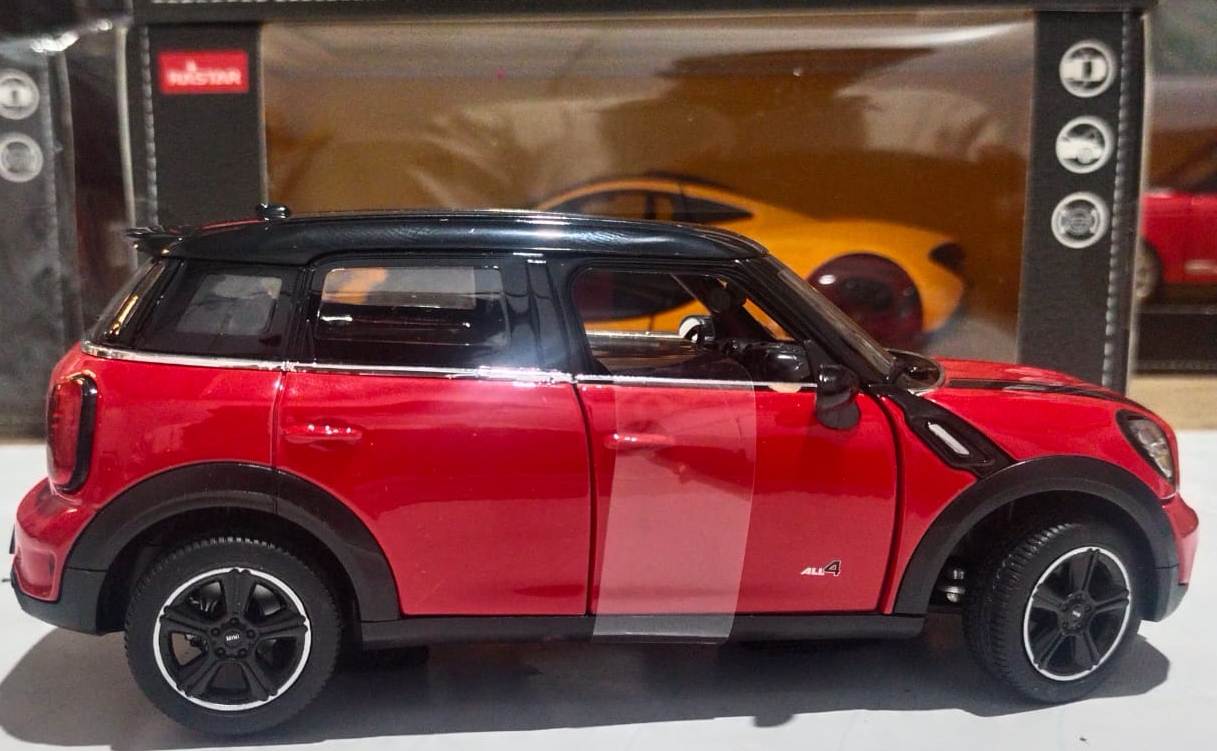 Rastar MINI Countryman Red diecast car 1/24 scale