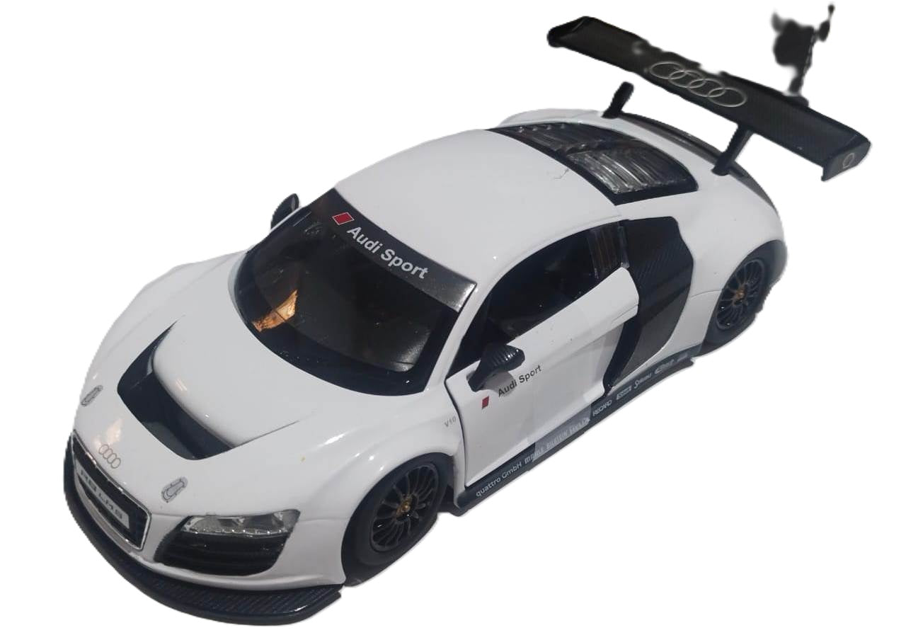 Rastar Audi R8 White diecast car 1/24 scale