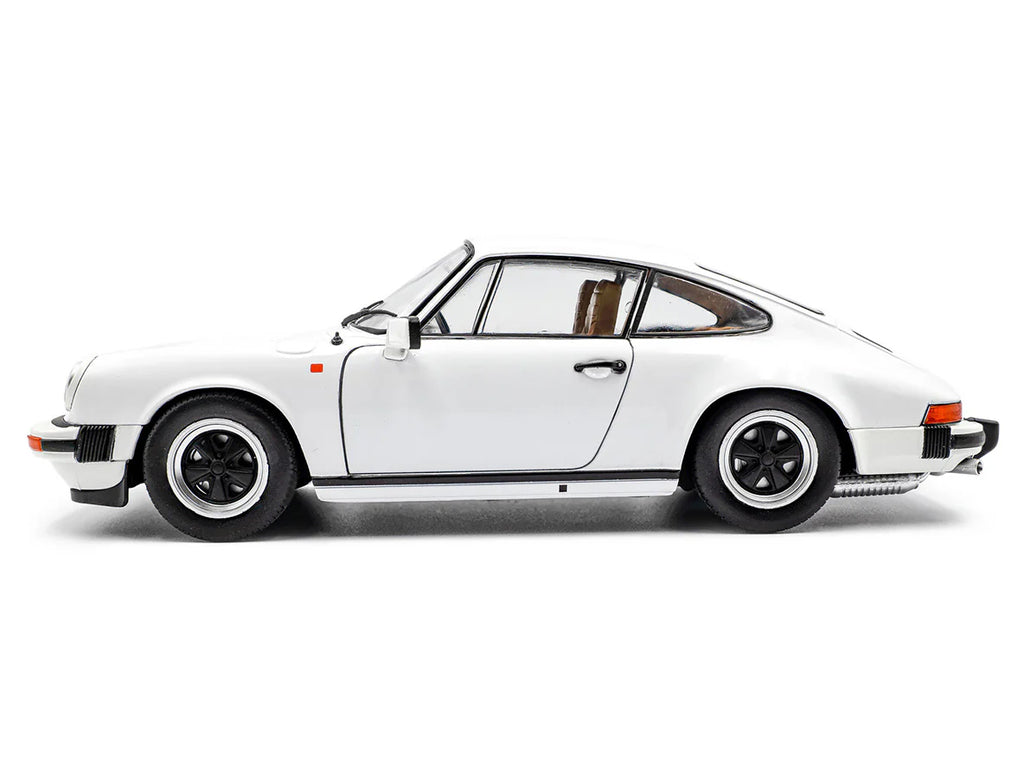 Solido 1974 Porsche 911 930 3.0 SC White 1/18 scale diecast model car