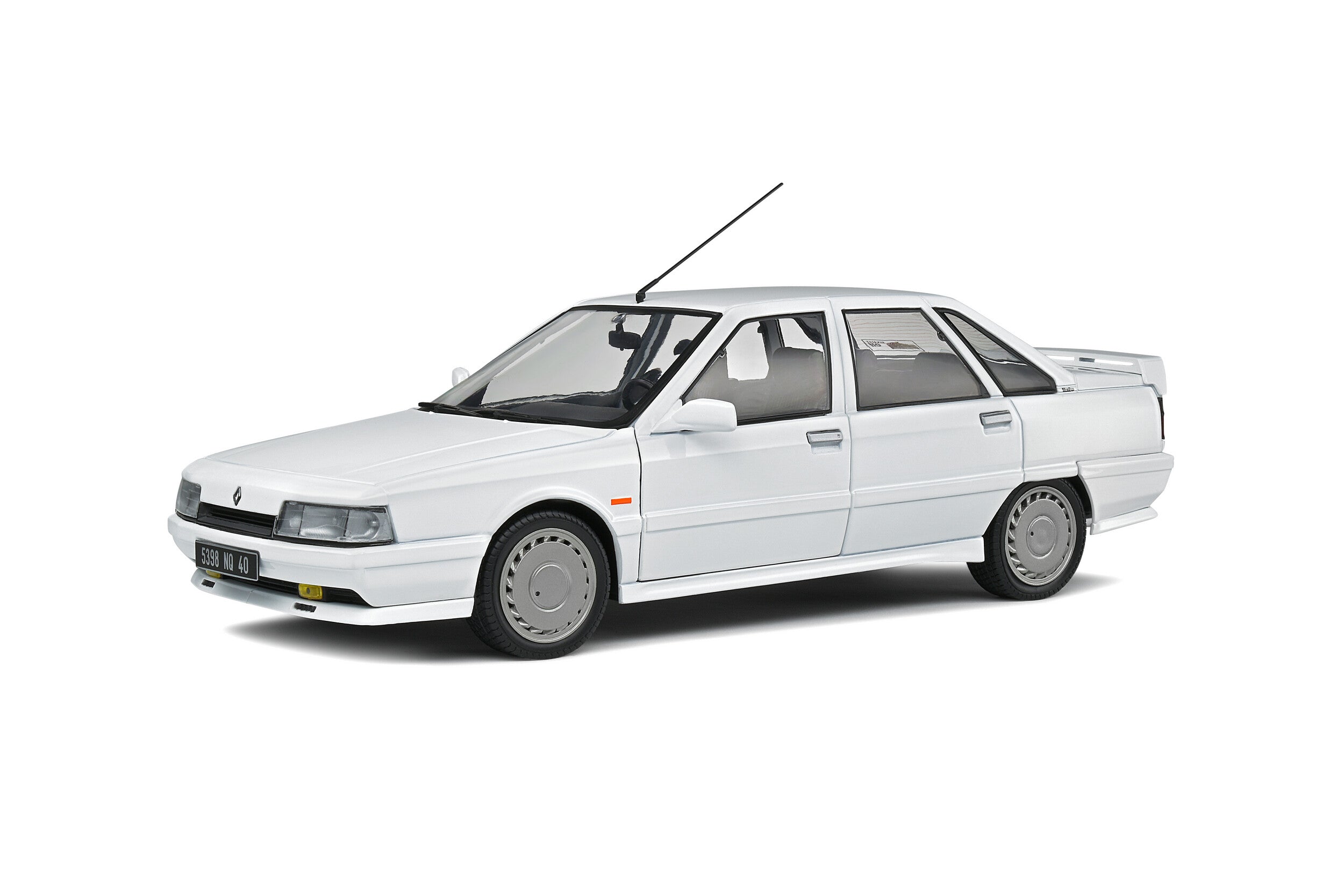 Solido 1988 Renault R21 Turbo MKII silver 1/18 scale diecast model car