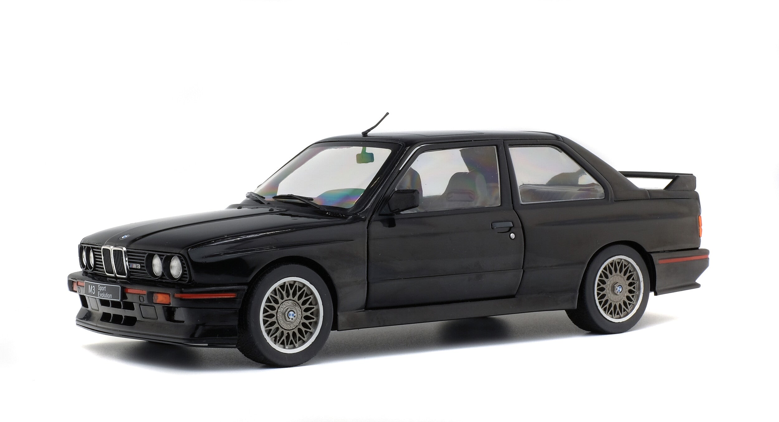 Solido 1990 BMW M3 E30 Evo Sport 1/18 scale diecast model car