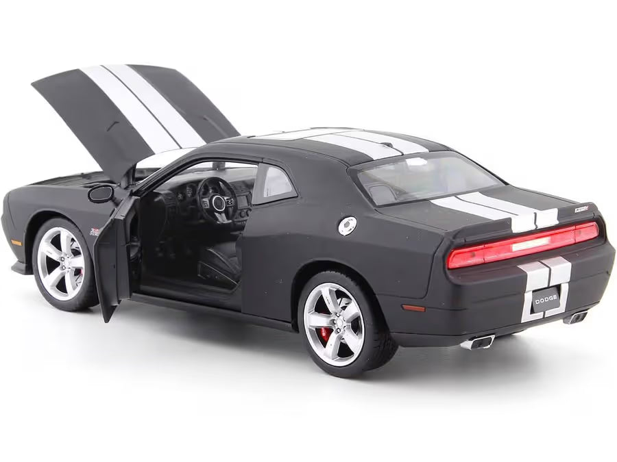 Welly 2012 Dodge Challenger SRT black diecast car 1/24 scale