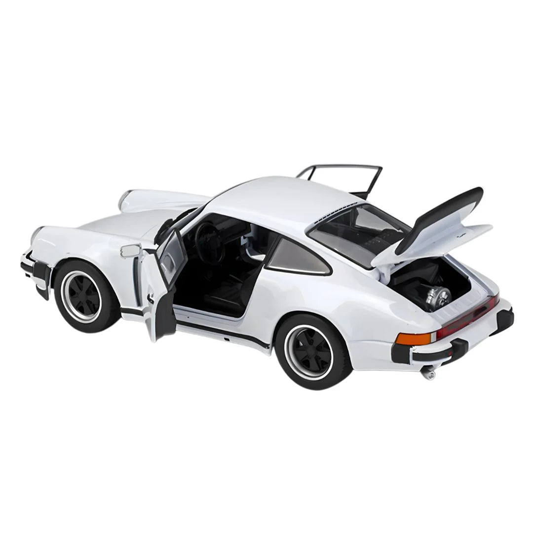 Welly Porsche 911 Turbo white diecast car 1/24 scale