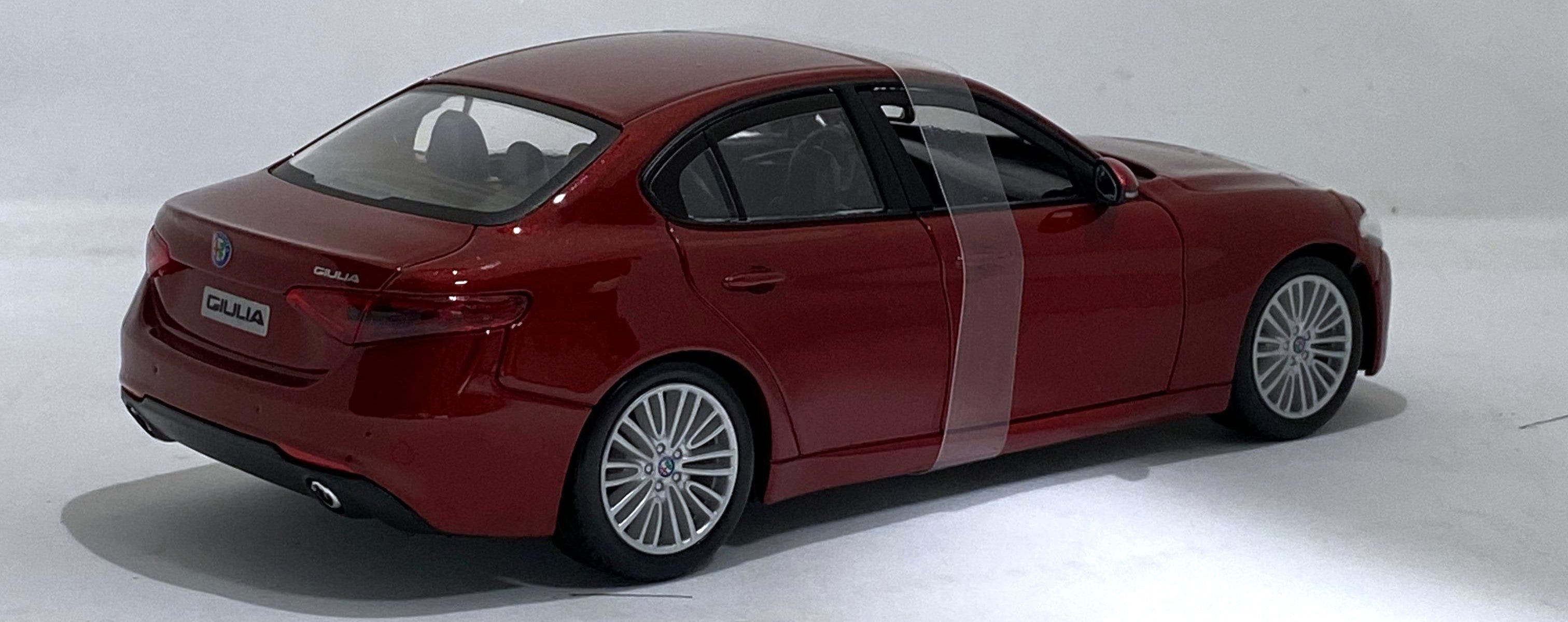 Bburago Alfa Romeo Giulia 1/24