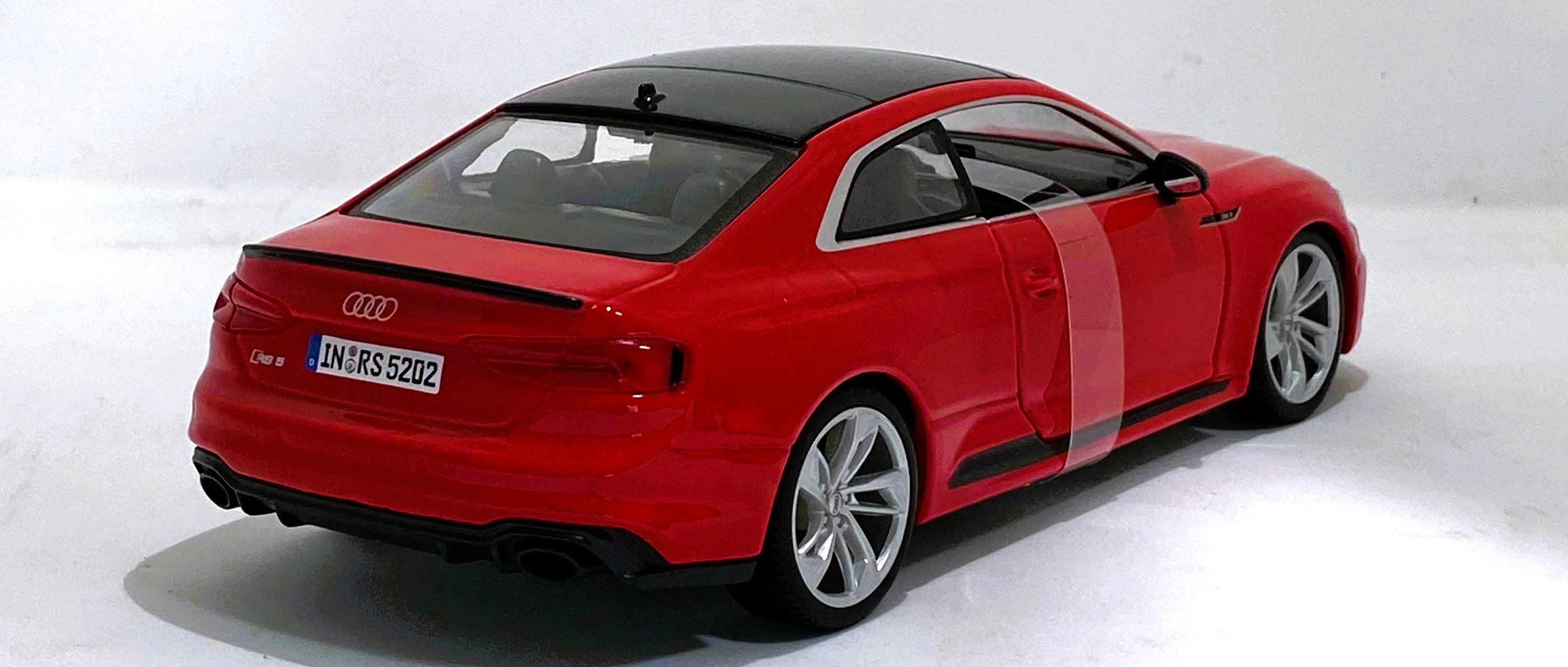 Bburago Audi RS5 Coupe 1/24