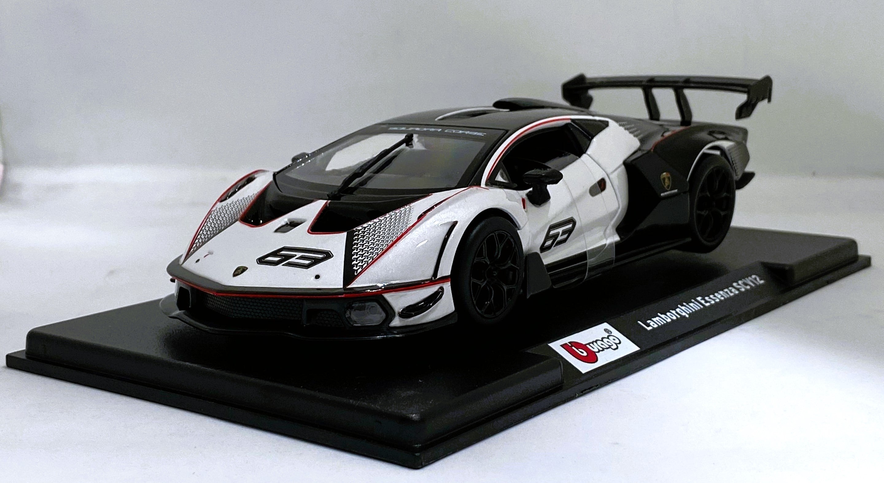 Bburago RACING series Lamborghini Essenza SCV12 1/24 White