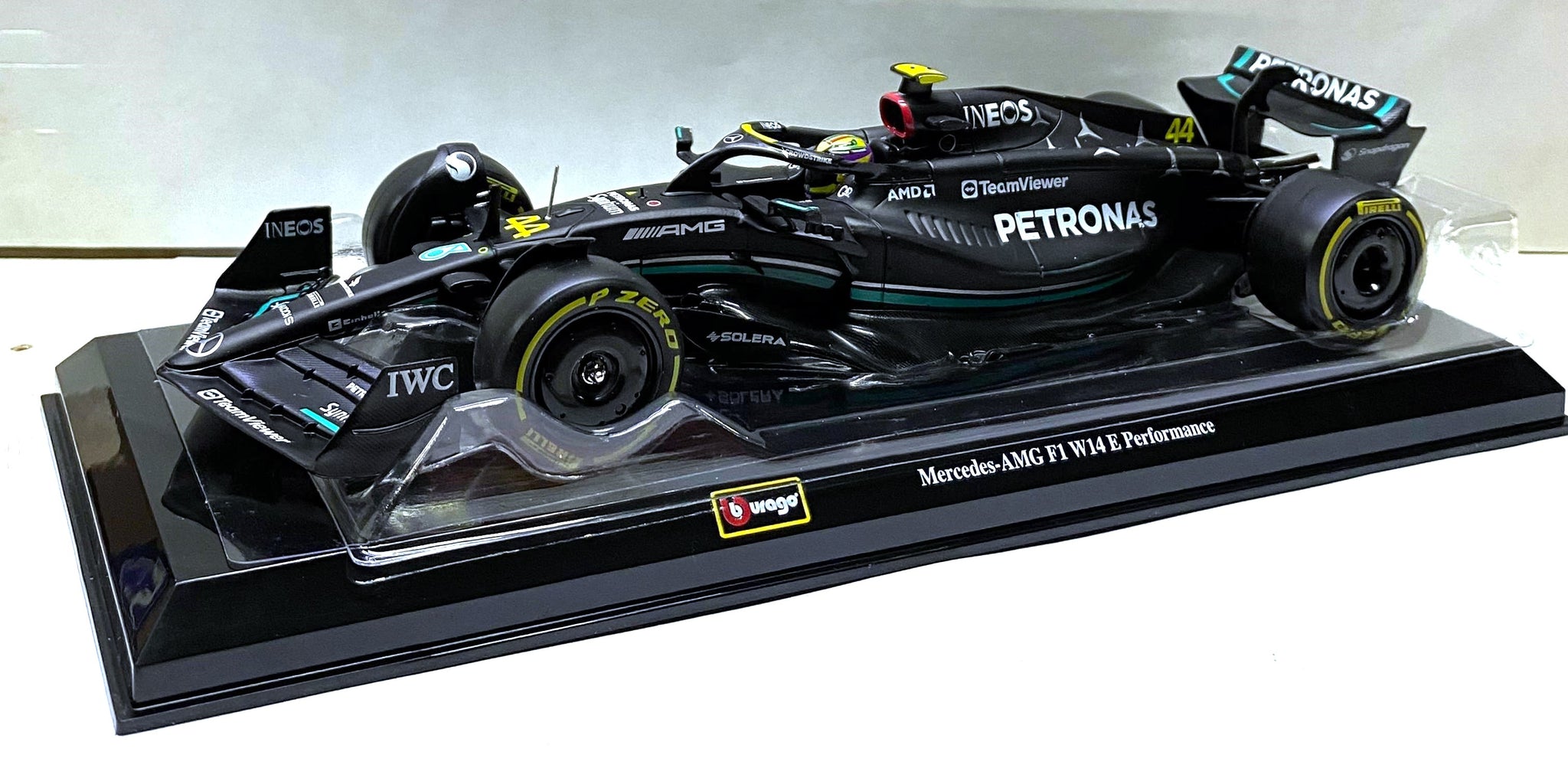 Bburago MERCEDES AMG PETRONAS 2023 F1 W14 E Performance no 44