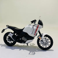 Maisto Ducati Desert X 1/18