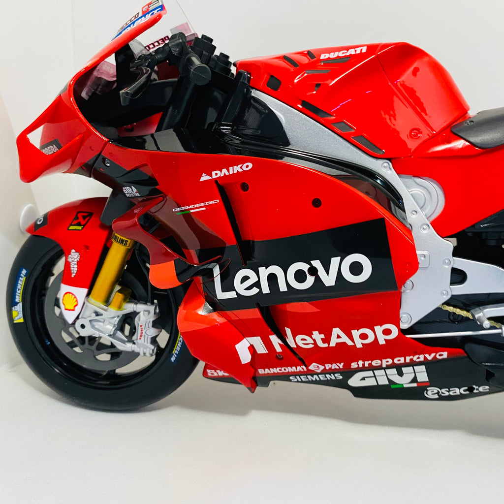Maisto 2022 Ducati Lenovo MotoGP diecast bike model 1/6