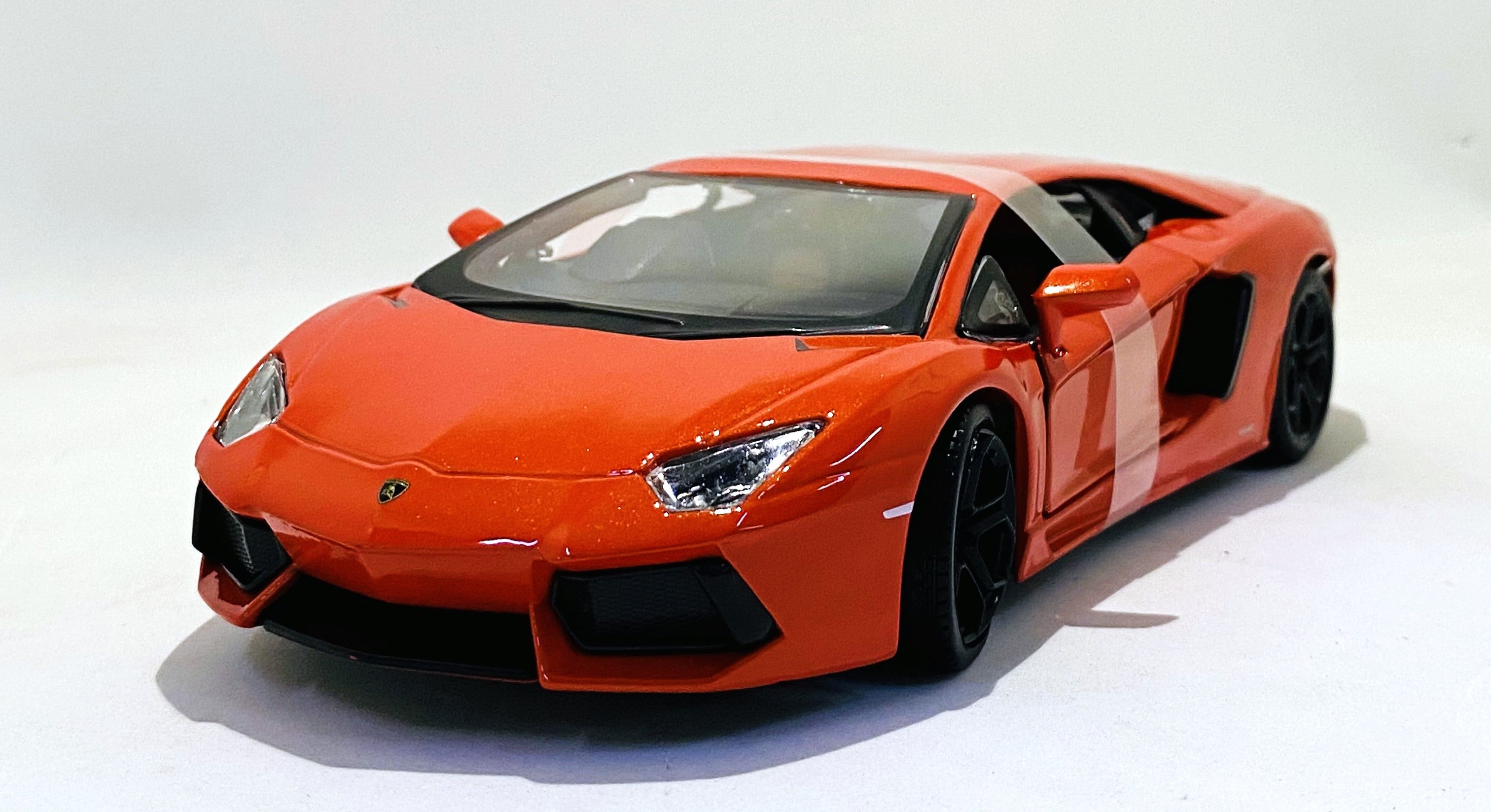 Maisto Lamborghini Aventador LP 700 4 1 24 Orange Hobbytoys