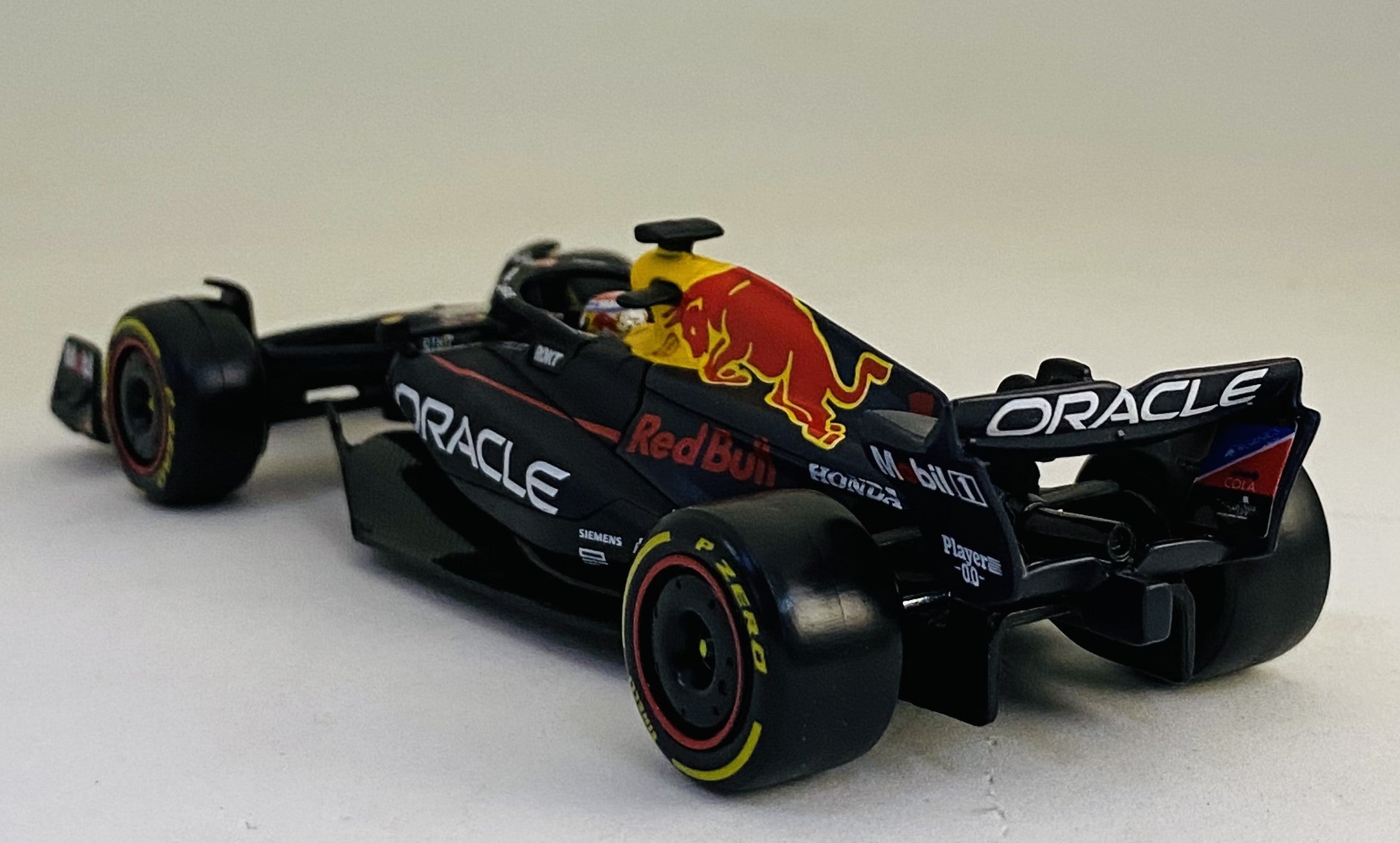 Bburago 2023 Honda Red Bull Racing Team SP 11 Sergio Perez 1/43 RB19
