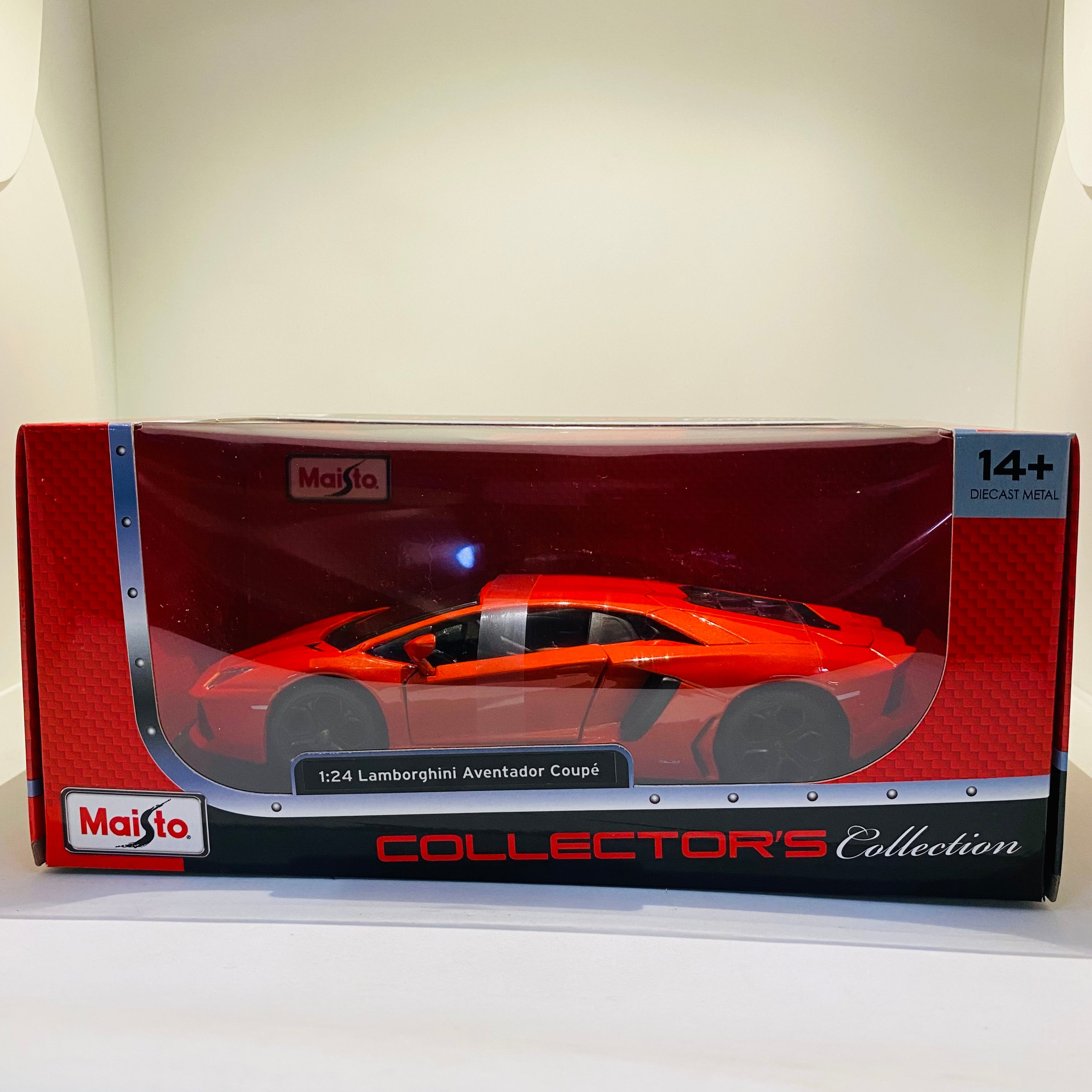 Maisto Lamborghini Aventador LP 700-4 1/24 Orange
