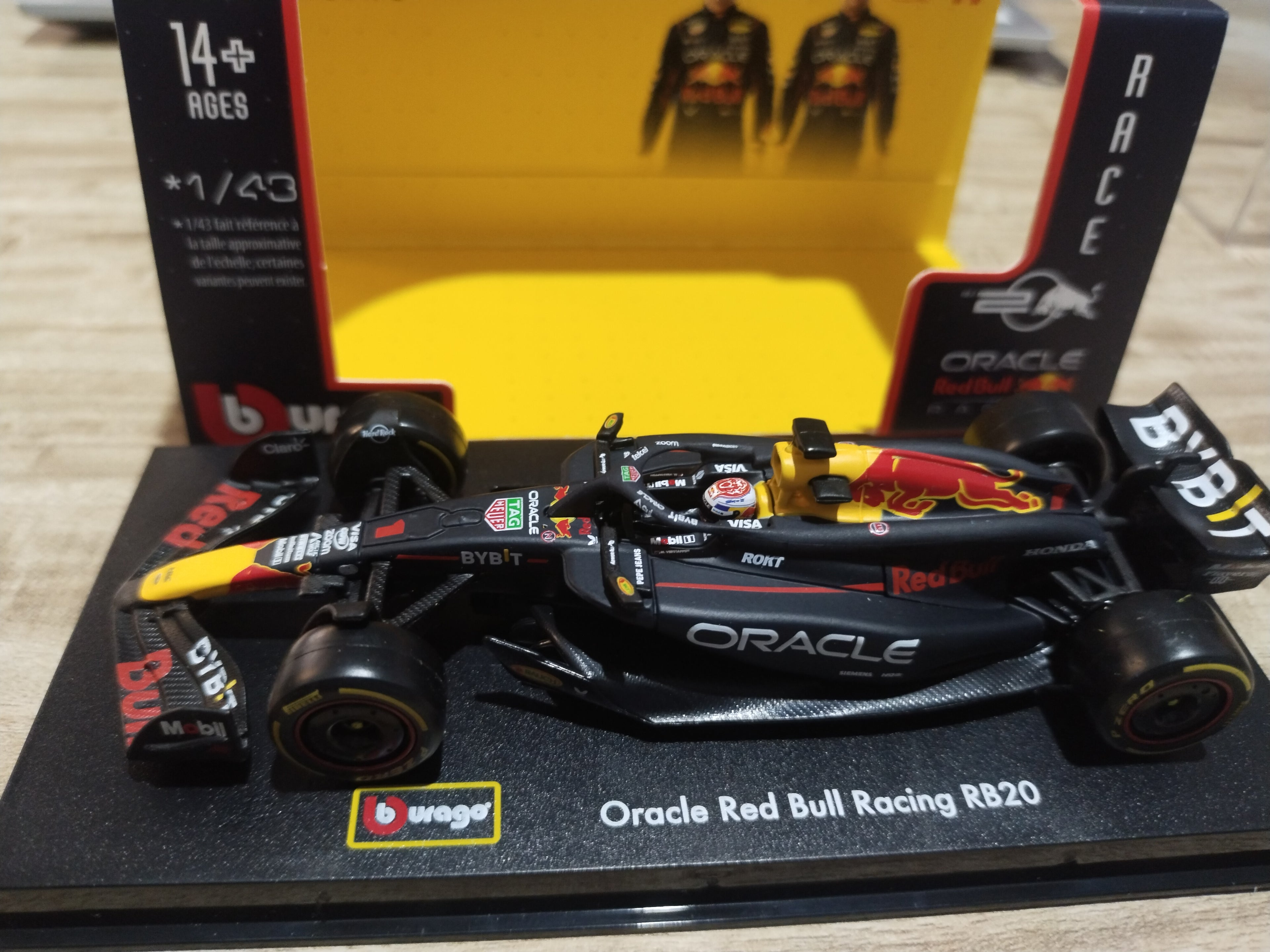 Bburago 2024 Red bull Racing Team 1 Max Verstappen, 1/43 RB20