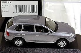 Minichamps Porsche Cayenne V6 Car Grey 1/43