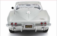 Maisto 1965 Chevrolet Corvette 1/18 Silver